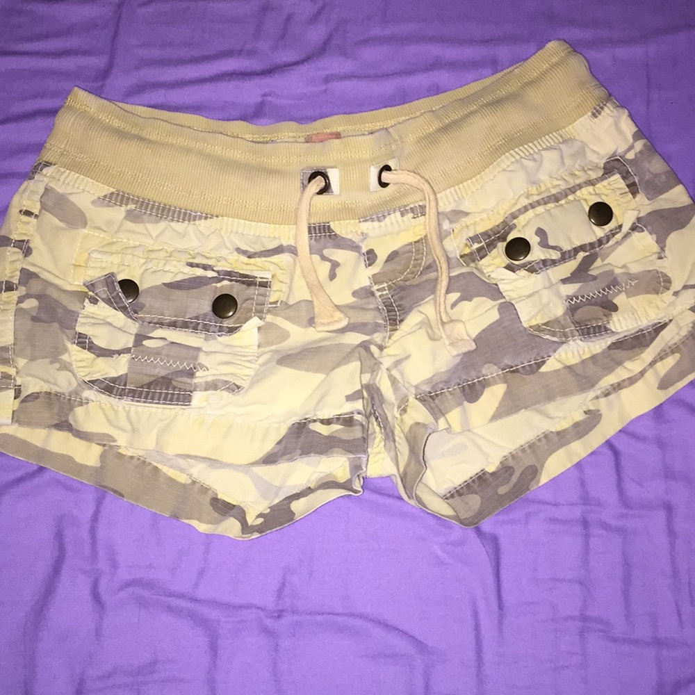 Short shorts